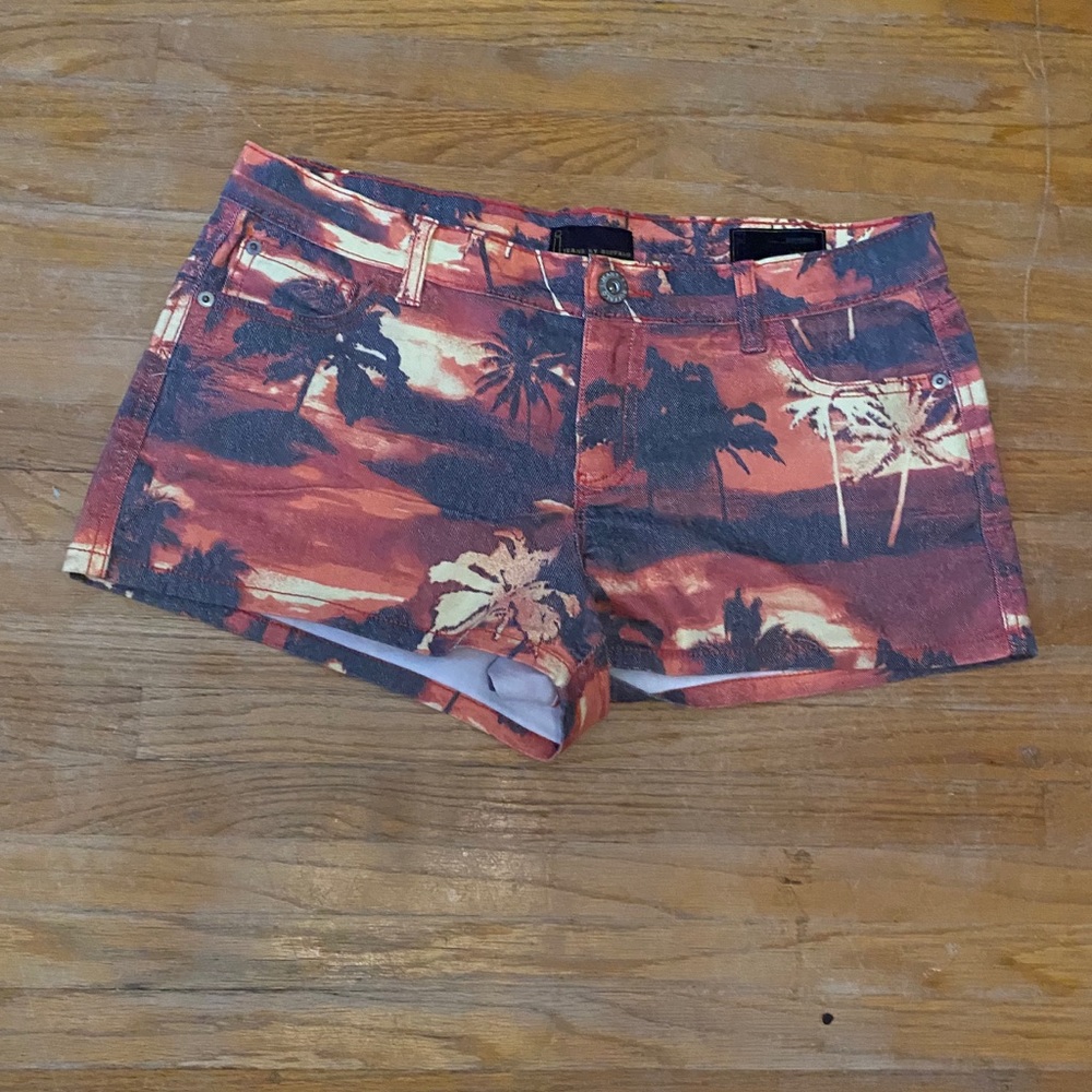 Junior’s Palm Tree Print Denim Shorts